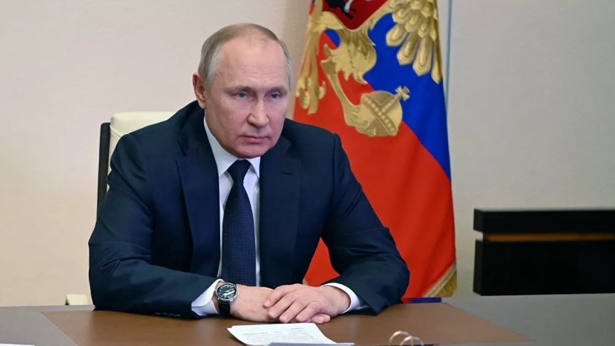 Tổng thống Putin tố "lính đánh thuê" ở Ukraine dùng dân thường làm lá chắn sống